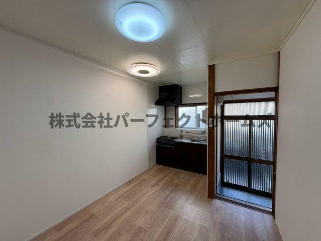 点野5丁目戸建　賃貸のキッチン|ダイニングキッチンです