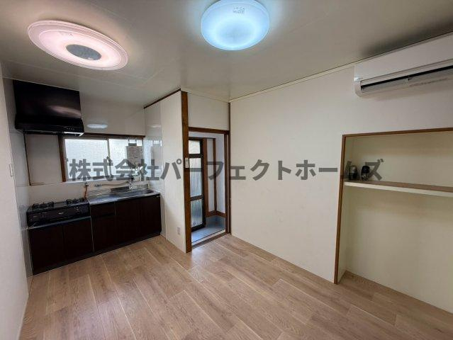 点野5丁目戸建　賃貸のキッチン|ダイニングキッチンです