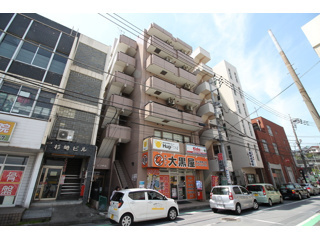ピコ中山の外観