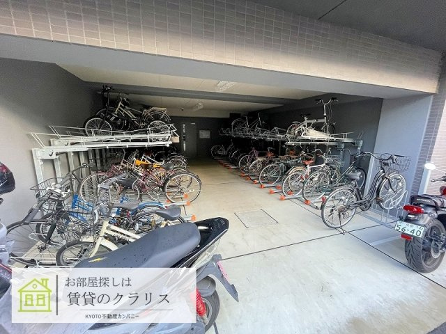 プレデコート西京極