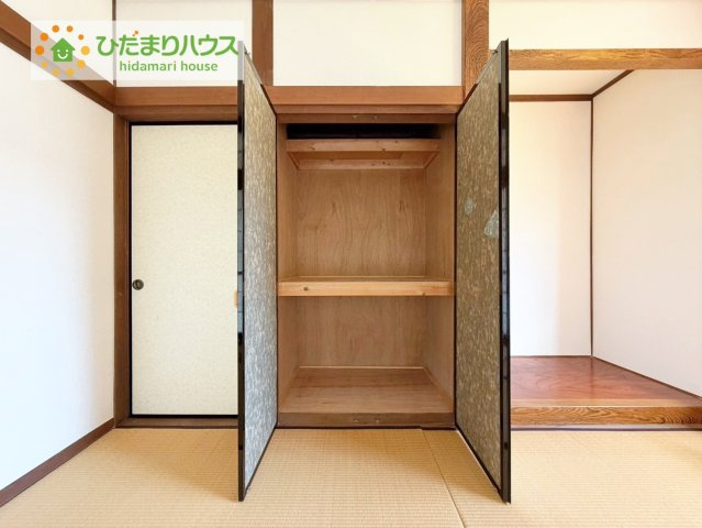 日立市東大沼町2丁目　中古戸建の玄関|使い勝手の良い大きなシューズボックス☆乱雑になりがちな玄関をスッキリ見せてくれます！