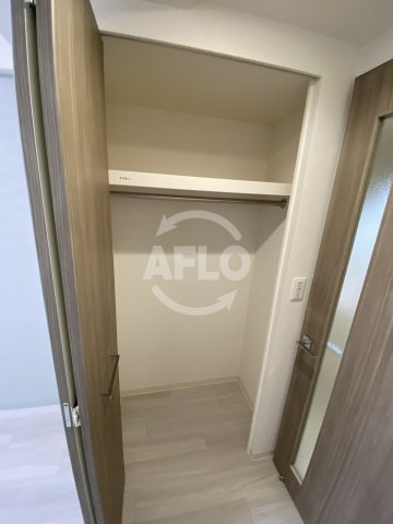 プレサンス天神橋筋六丁目ヴォワールの収納|プレサンス天神橋六丁目ヴォワール　クローゼット
