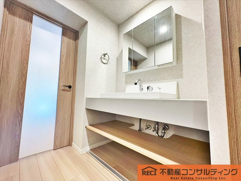 朝日プラザ六甲Ⅱの洗面所