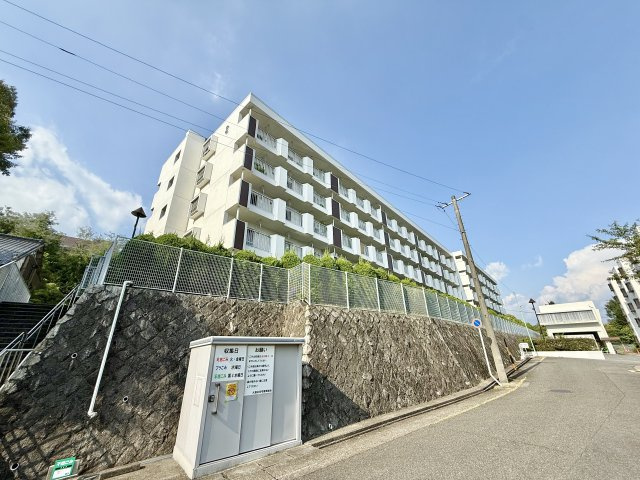 大森台住宅２棟の外観