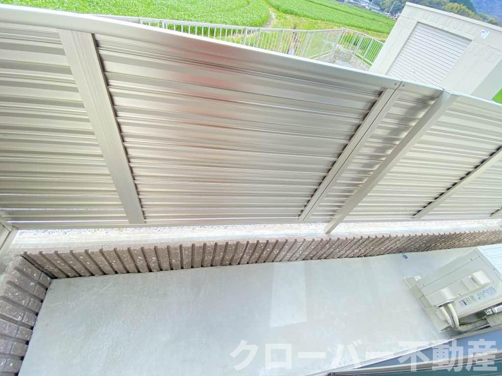 プロヌーブ生野原 B棟のバルコニー