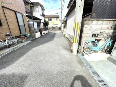 【前面道路含む現地写真】 | 中古戸建　明石市硯町３丁目