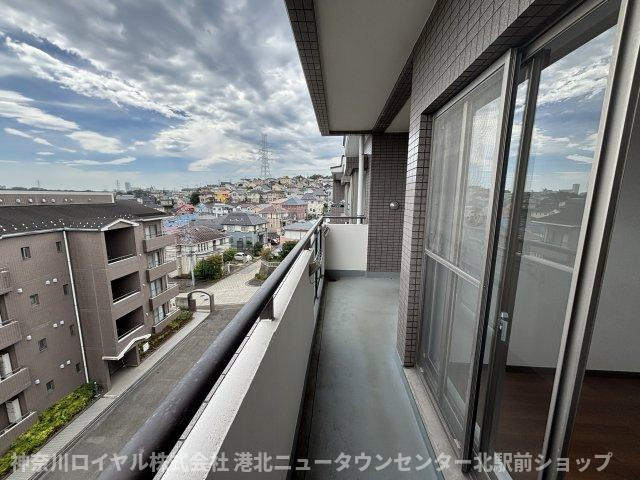 【バルコニー】