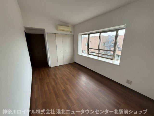 【寝室】