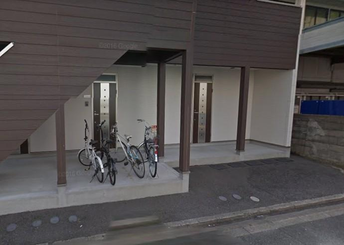 maision de la grue那の川の駐車場
