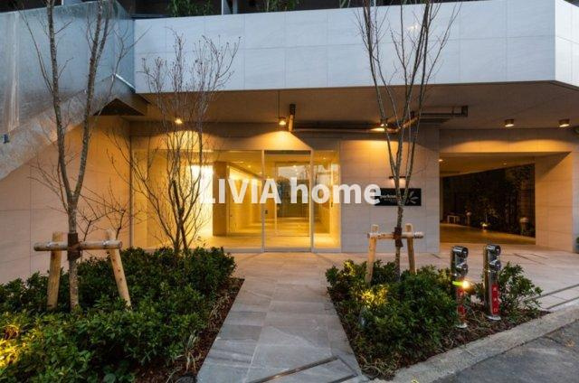 港区南青山７丁目の賃貸マンションのエントランス
