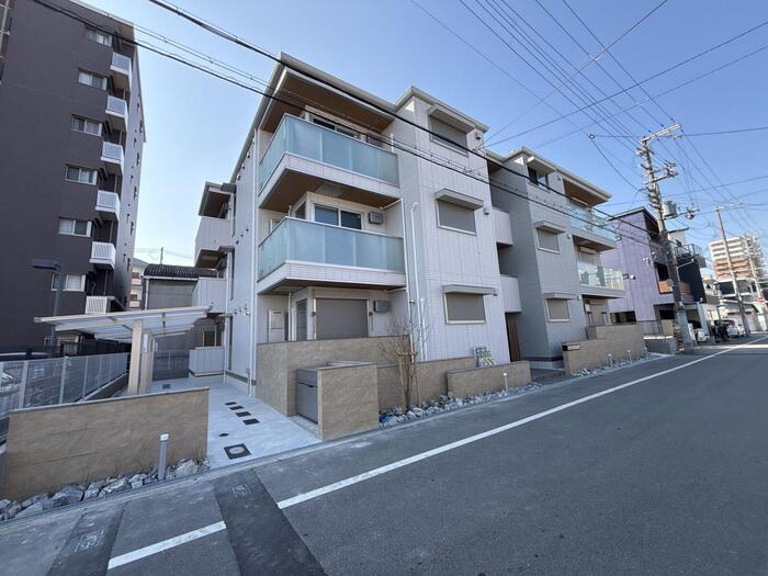 パサログランデ背戸口の外観