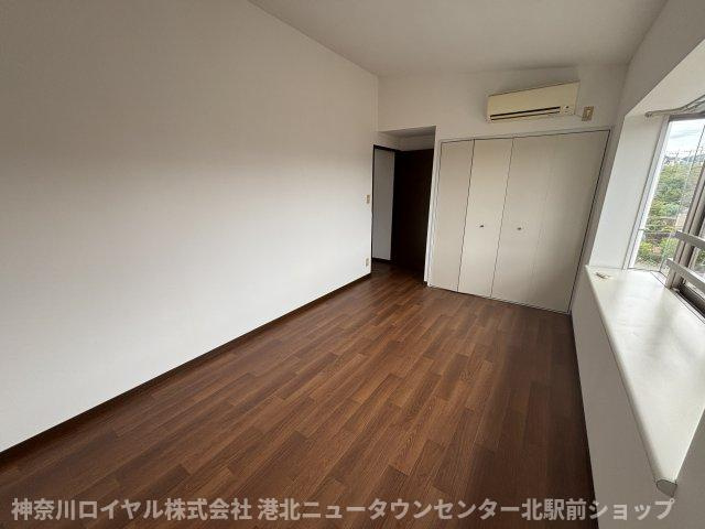 【寝室】
