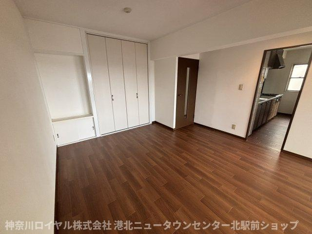 【居間・リビング】