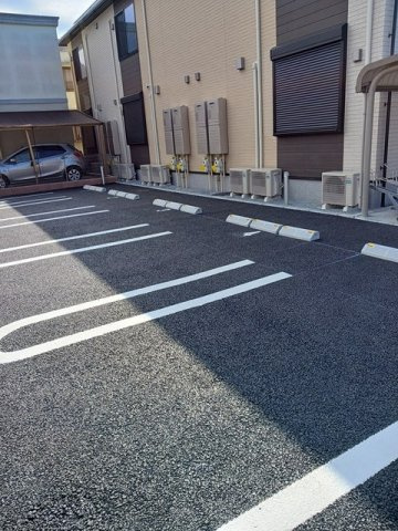 セレーノ・アロッジオの駐車場