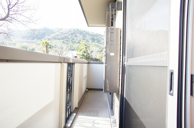 フォレストほうじの木のバルコニー