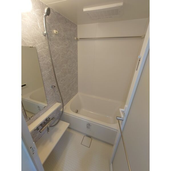 名古屋市中区栄２丁目の賃貸マンションの浴室