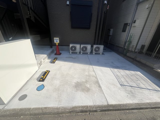 リアルコート古淵の駐車場