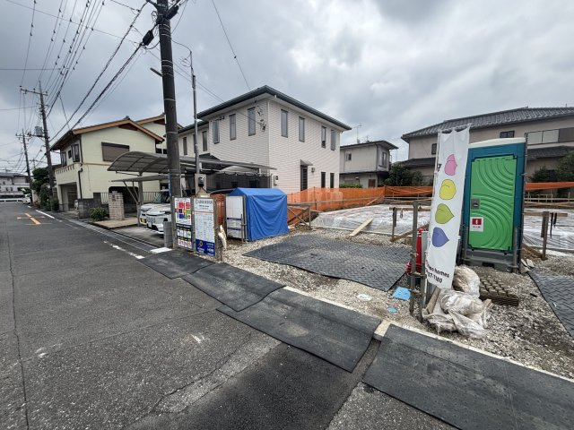 【前面道路含む現地写真】の画像