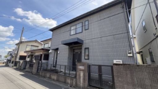 中古一戸建て　川越市石田の前面道路含む現地写真|外観