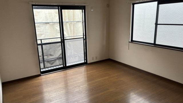 中古一戸建て　川越市石田の洋室|日当たり良好