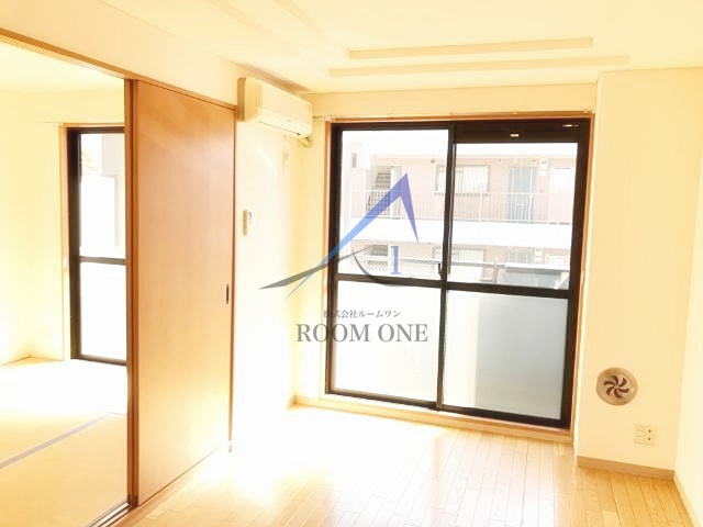 メゾンドリームの居間・リビング|洋室のお部屋です。