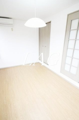 【居間・リビング】 | 葵ハイツ | 洋室のお部屋です。