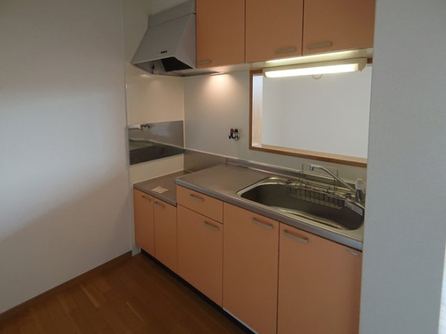 ドミール旭Bのキッチン