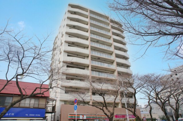 クリオ中村橋壱番館の外観|クリオ中村橋壱番館３階部分のお部屋は通常仲介手数料２８６万４４００円→０円！さらにキャッシュバック２３万円にて即日現地案内可能です！