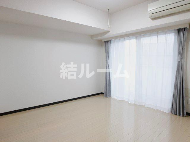 北区滝野川１丁目の賃貸マンションの居間・リビング