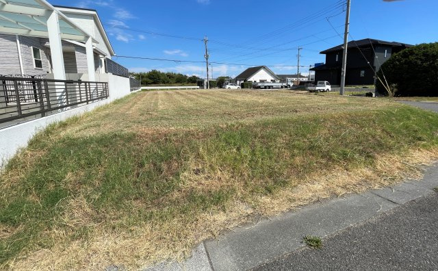 神戸市西区平野町中津の外観|【現地土地写真】
建築可能な建物や、ローンについてなど、ご不明点は何でもご相談ください。理想の住まいについて、全力でサポートいたします。