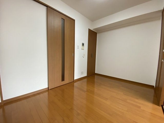 【寝室】デュオステージ大塚
