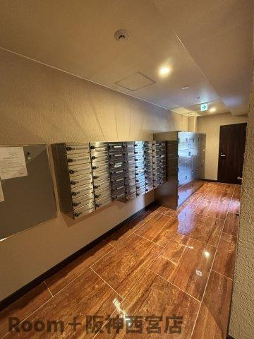プレジオ西宮今津のロビー