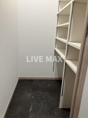 ★シューズクローク有 