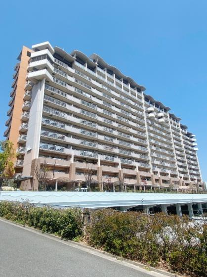 コーシャハイツ酉島の外観
