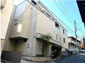 渋谷区初台２丁目の賃貸マンションの外観|お電話でお問い合わせを頂くとスムーズです♪