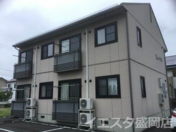 バリュージュ桜屋敷の外観