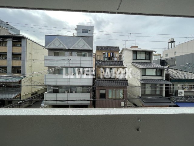 ※同タイプ・別階のお部屋のお写真になります 