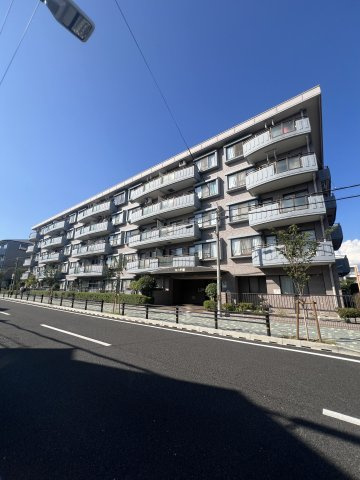 ドルチェ甲子園の外観