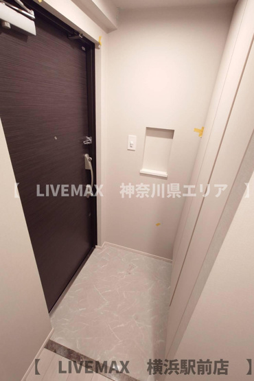 【玄関】スプランディッド新横浜