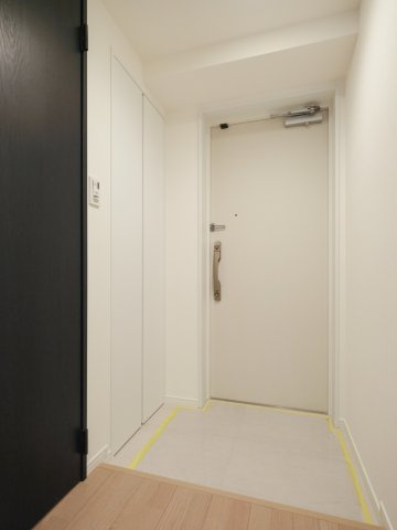 パレステュディオ銀座二丁目の玄関|パレステュディオ銀座二丁目：玄関にはシューズボックスがあり靴もスッキリ収納可能です！