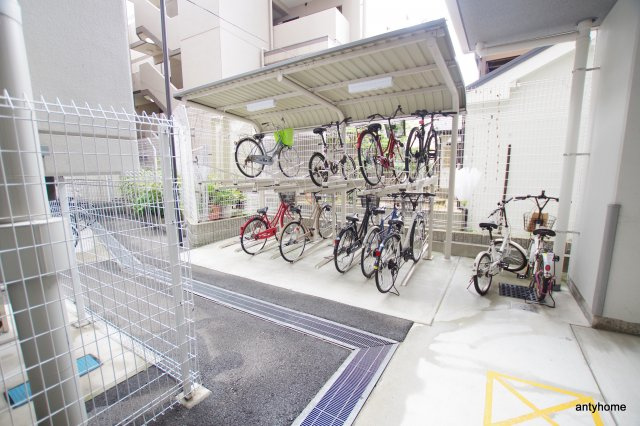 インザグレイス天神橋　仲介手数料無料の駐車場