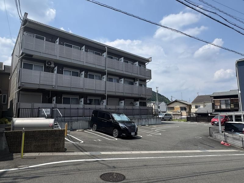 乙訓郡大山崎町字大山崎小字尻江の一棟マンション