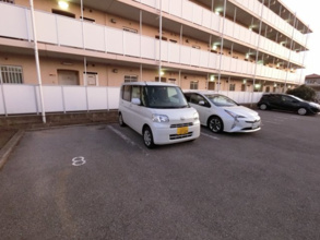 【駐車場】 | 八幡ハイツ