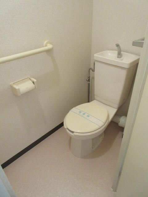 サンモールパレスＢ棟のトイレ