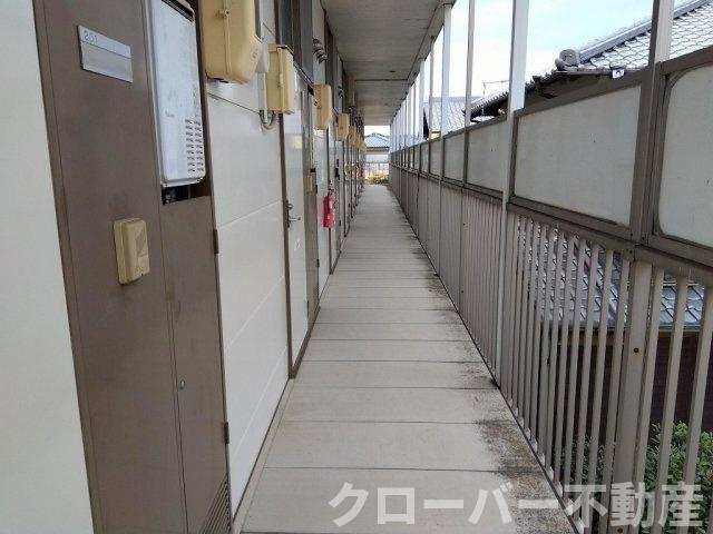 レオパレス坂出のロビー