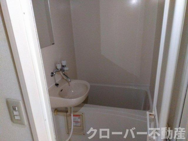 レオパレス坂出の浴室