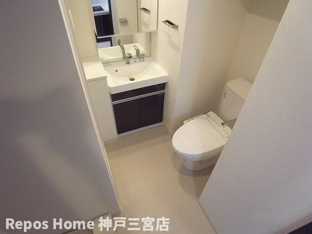エステムコート三宮駅前Ⅲマジェスティの洗面所