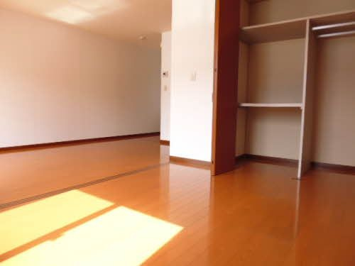 シャーメゾン桜屋敷の収納