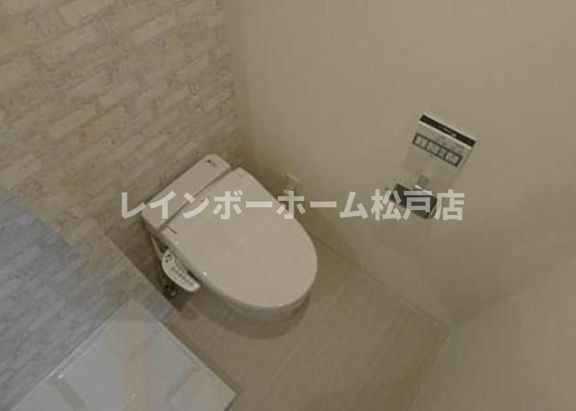 【仲介手数料：50％OFF】対象物件！のトイレ|落ち着いた色調のトイレです