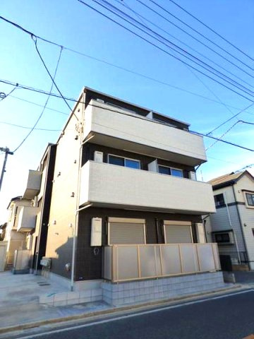 ソラリスの外観